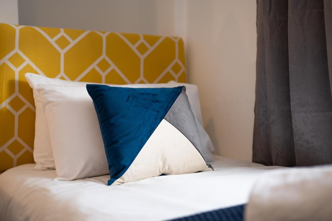 City Centre, Parking, Smart Tv'S In All Rooms Swansea Zewnętrze zdjęcie