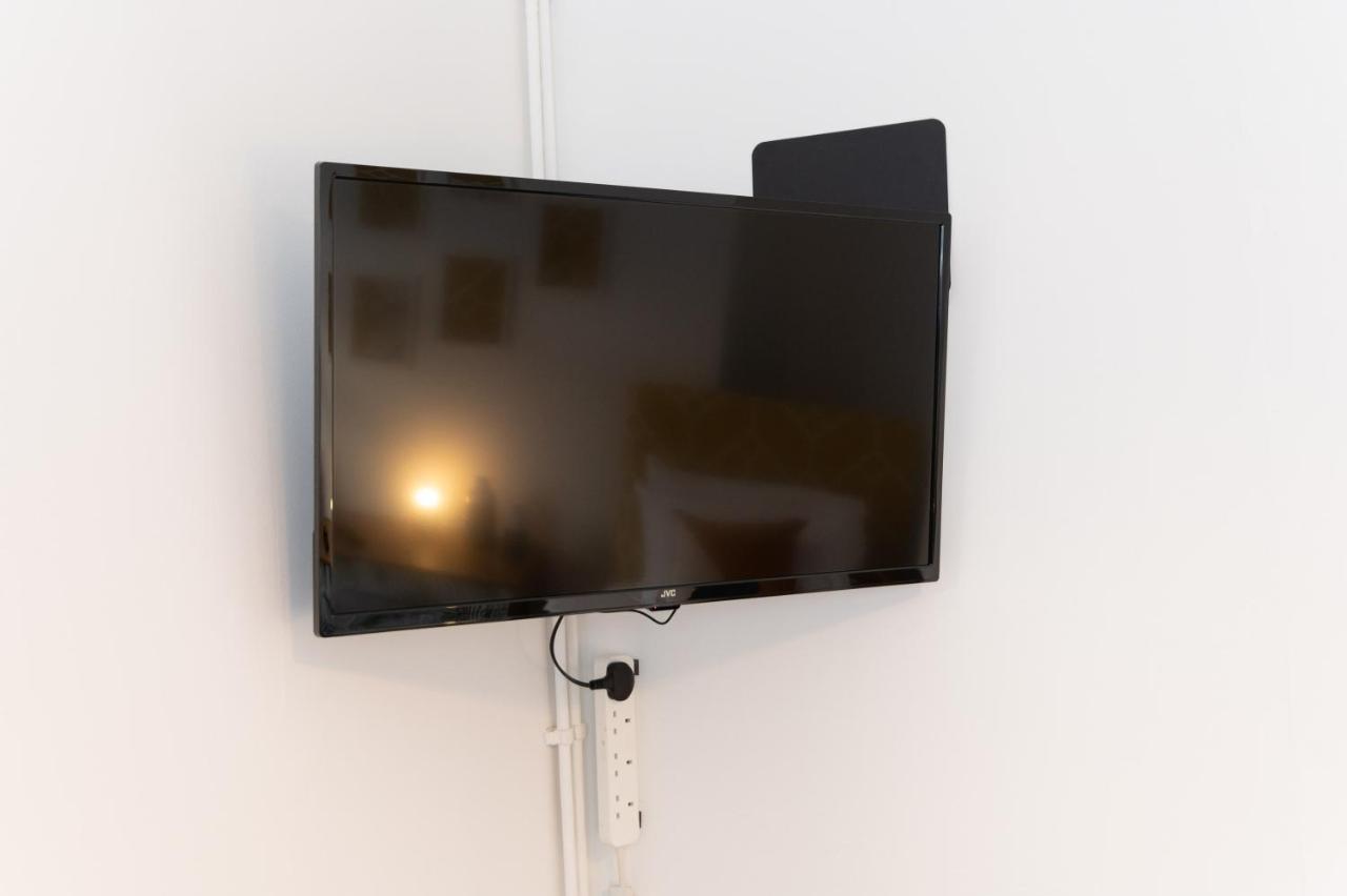 City Centre, Parking, Smart Tv'S In All Rooms Swansea Zewnętrze zdjęcie